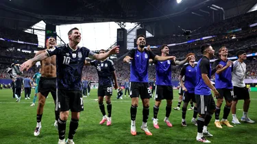festeja-la-seleccion