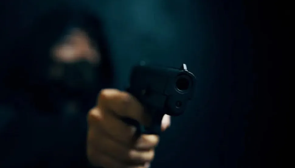 Ladrón delincuente pasamontaña