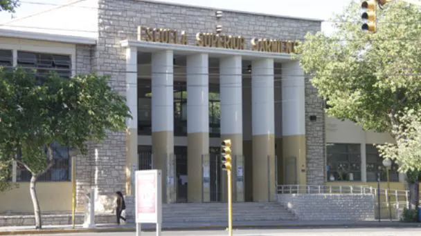ESCUELA PAULA ALBARRACÍN DE SAMIENTO