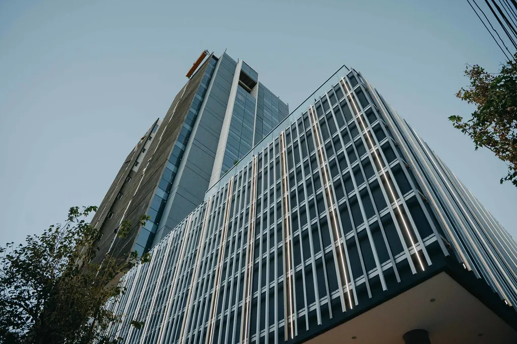 hotel del bono central rascacielos sanjuanino6