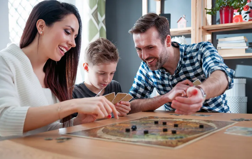 20180501210815.juegos_de_mesa_educativos_para_disfrutar_en_familia_colegio_san_cirstobal_castellon-1370