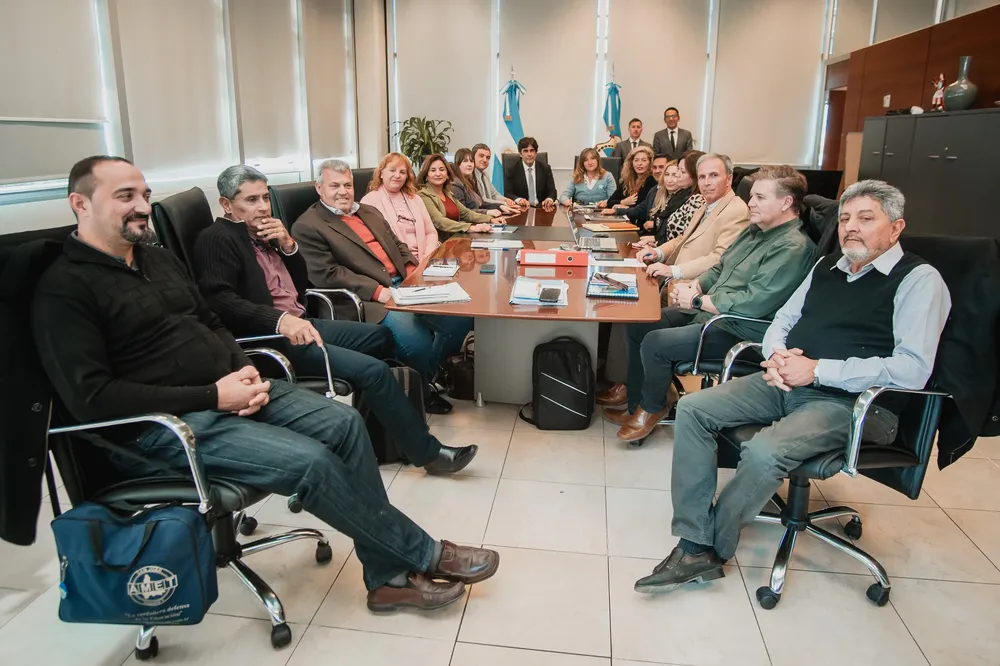 paritaria docente abril 14 2024