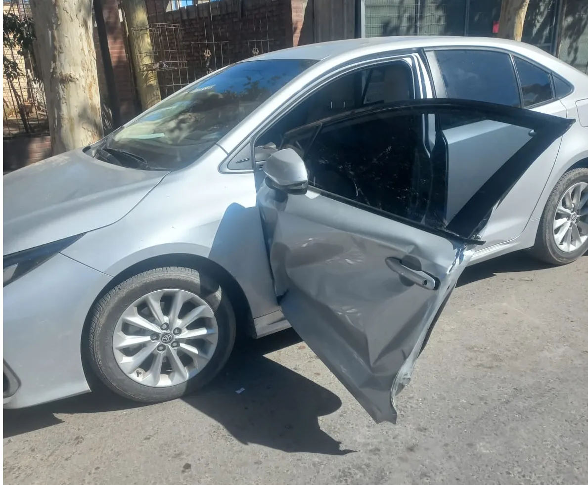 puerta auto caucete