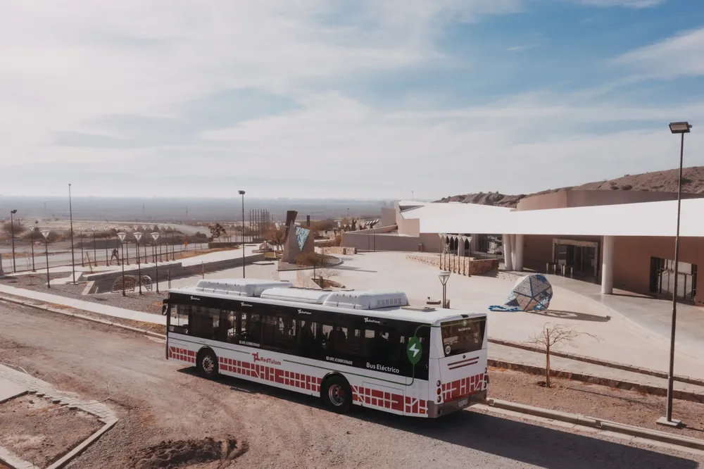 red tulum colectivo eléctrico