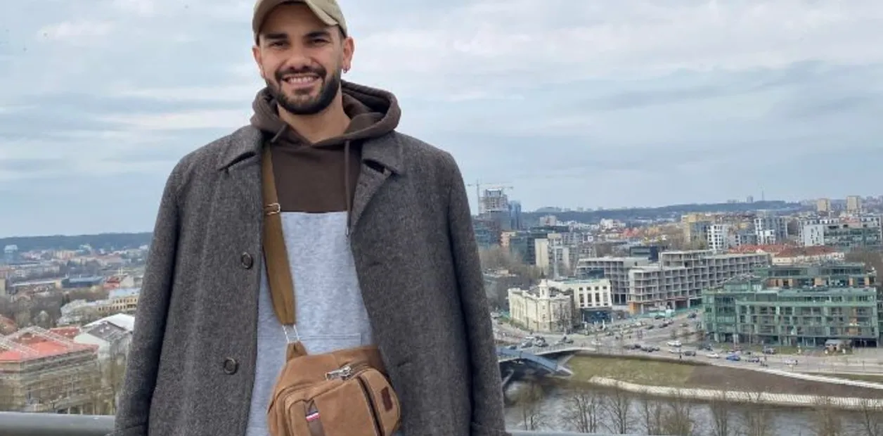 MxR6XTs6T_1256x620__1