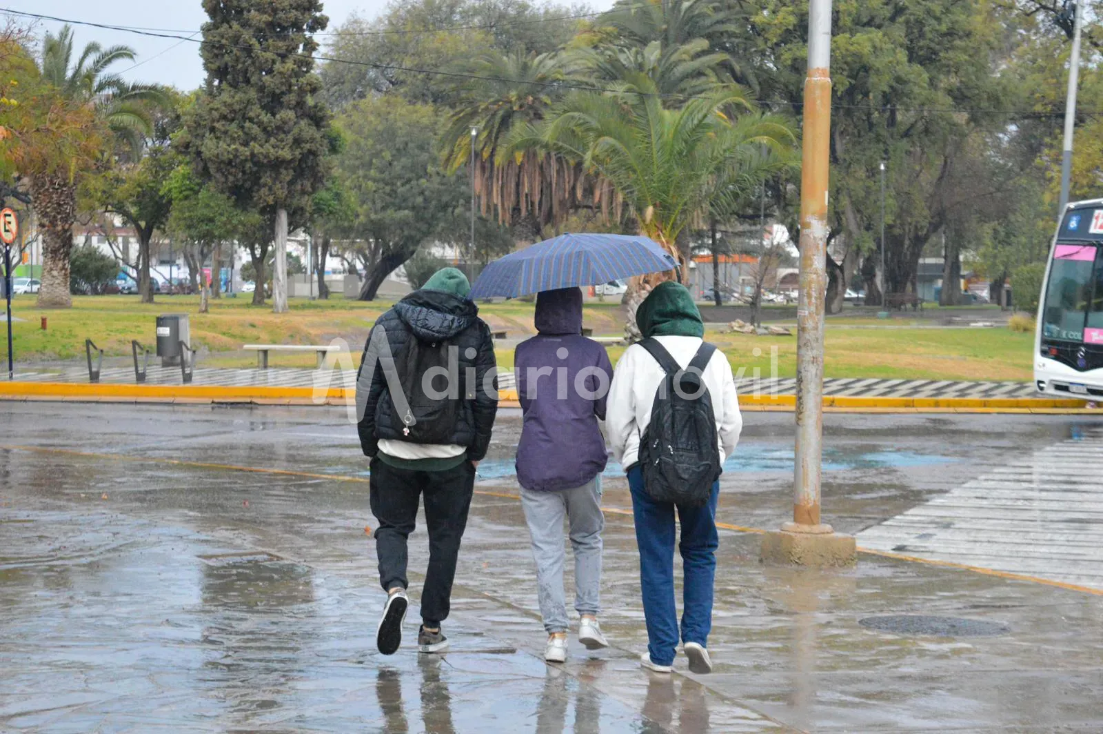 Alertan por chaparrones en San Juan y sube la temperatura
