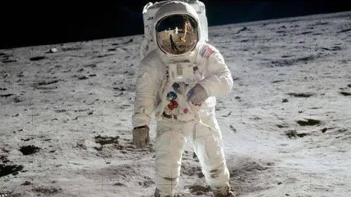 Amigo. El astronauta Buzz Aldrin, piloto del módulo lunar, camina sobre la superficie de la Luna el 20 de julio de 1969. 