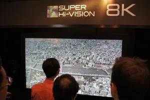 8K