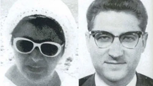 Cristina Silva Romano y Mauricio Schoklender se conocieron en enero de 1955 y el 7 de julio del mismo año se casaron. Sus hijos denunciaron que había incesto, abusos y demasiado alcohol en el piso de Belgrano donde vivían.