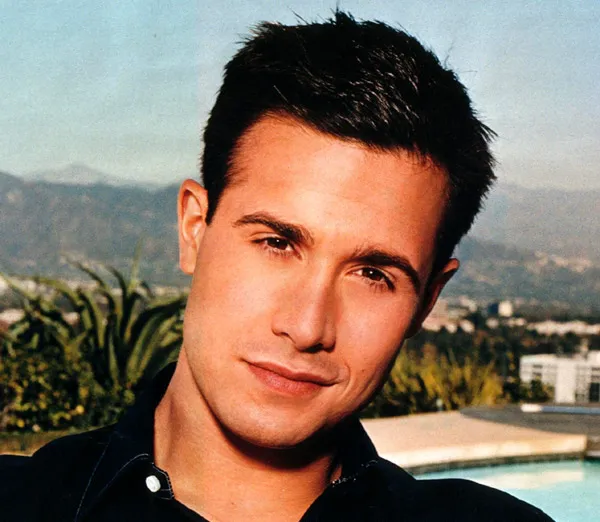 freddie_prinze_jr_-1
