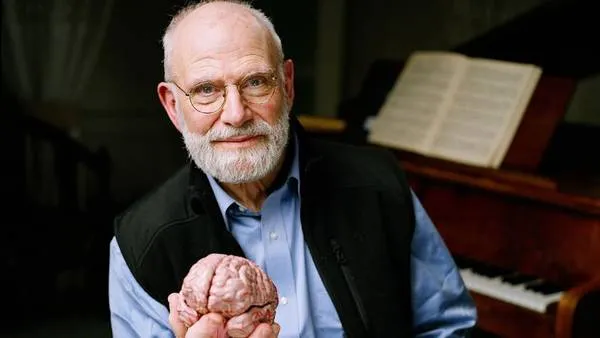 Popular-Oliver-Sacks-respondia-ancianos_CLAIMA20150831_0003_28