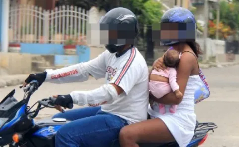 beba en moto