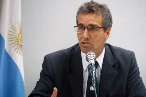 Enojado. El Senador nacional pidió determinar responsabilidades en la fuga de Olivera y De Marchi.