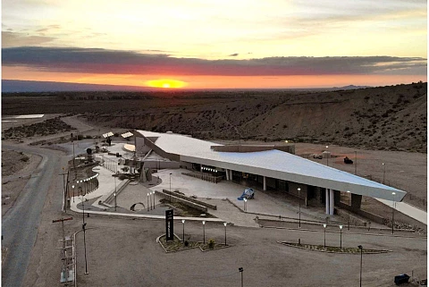 b34ee1e3b161b16387d41e6cc514f8dc_XL