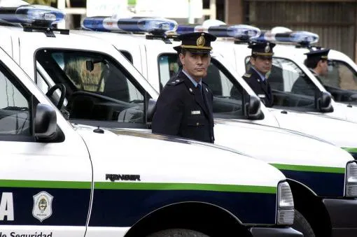 policía