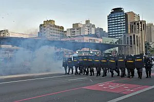 BRAZIL-WC-2014-METRO-STRIKE-DEMO