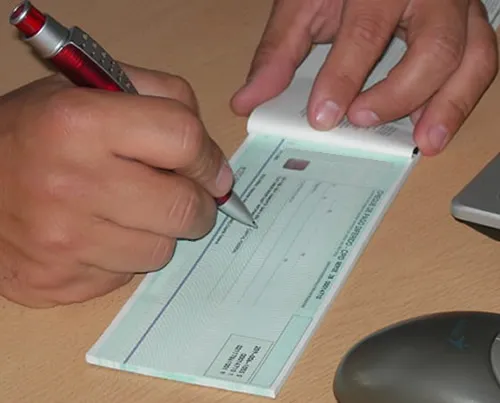 Cheque