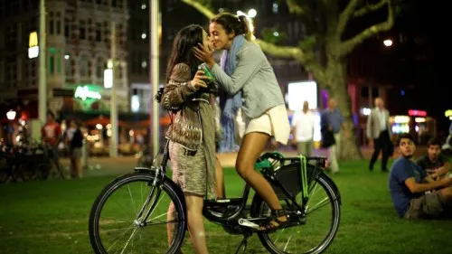 Besos 5