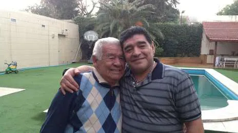 Maradona-visito-Don-Diego-arevalomartin_OLEIMA20130717_0139_5