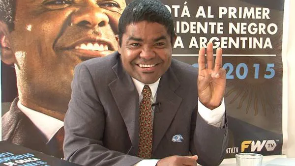 Omar-Obaca-candidato-redes-sociales_CLAVID20150505_0033_34