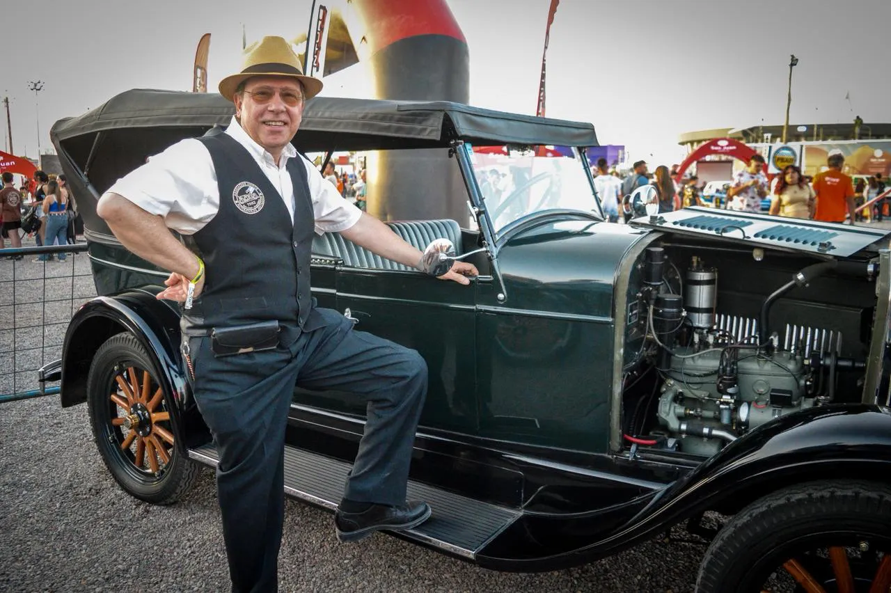 ac7cb182-f295-4a4c-b044-aceb03467308