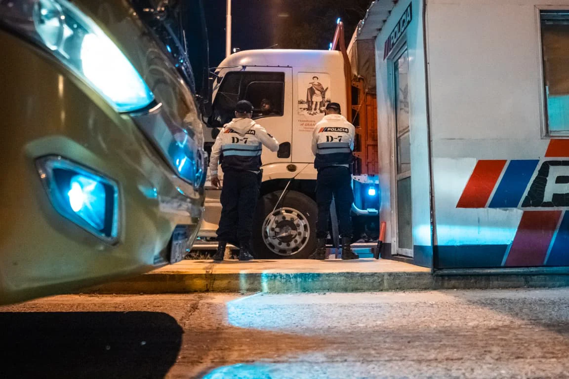 policia patrullero control san carlos san juan procedimiento operativos operativo (4)