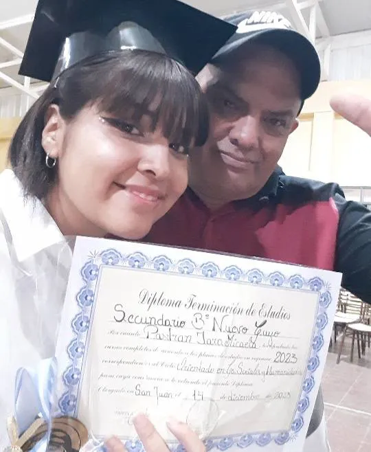 Héctor Pastrán e hija