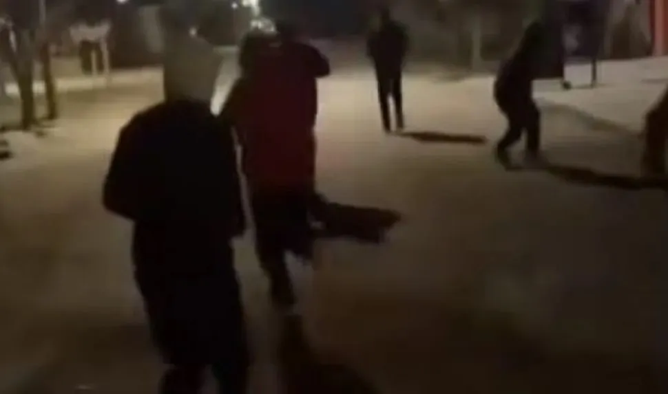 Pelea jóvenes Rivadavia