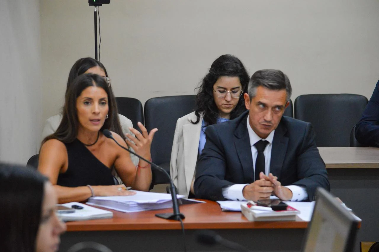 65d9013d-b436-443b-b7ed-4c95f3a4b8d2