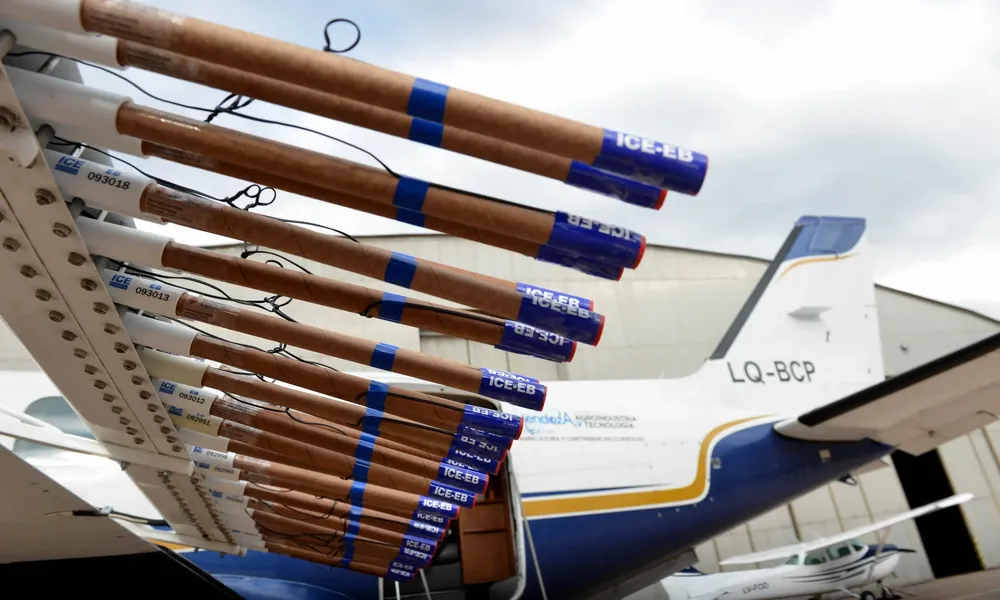 Avion-rompe-tormentas