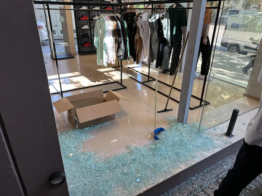 0828dc19-f192-4e97-b04d-e56b9b3a4722