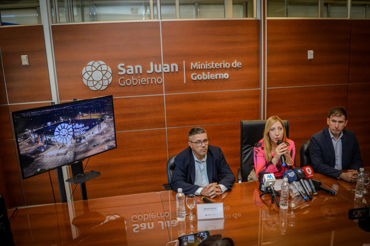 ee8b064e-e90e-4a77-828a-76a5d0cc2cd2