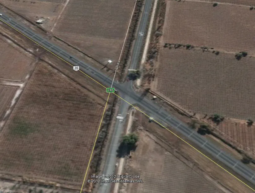 Calle La Plata y Ruta 20