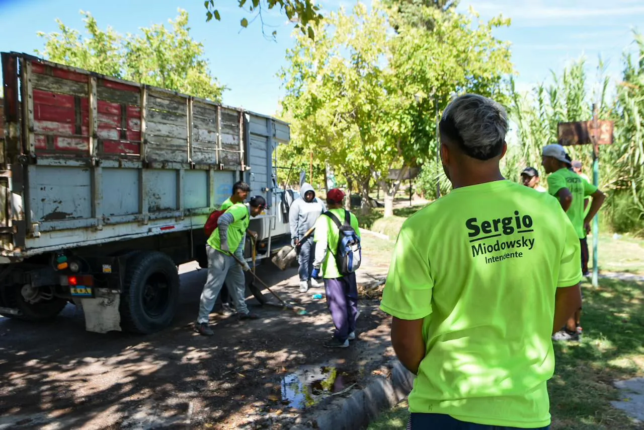 b08b58bb-347a-4d9d-82e7-d173d7d0d54f