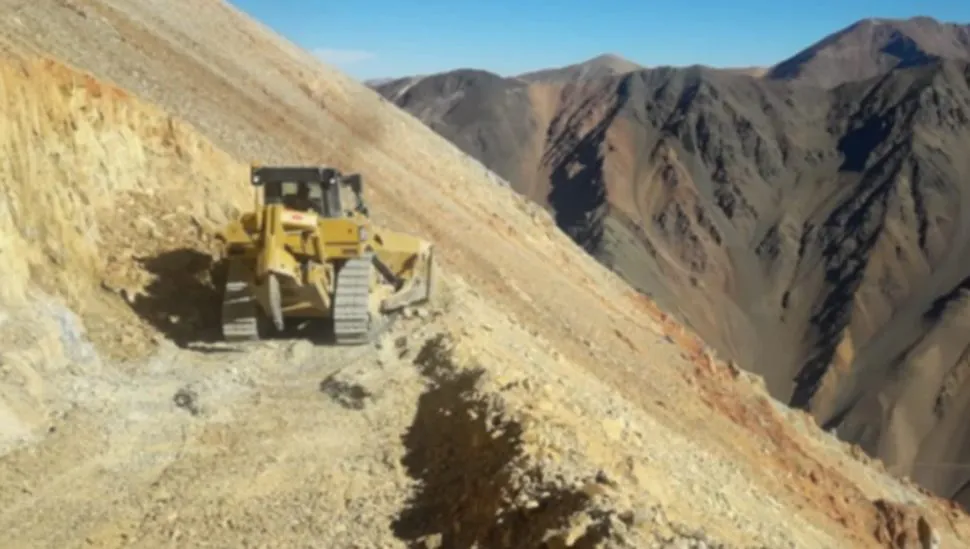Construcción de camino máquina