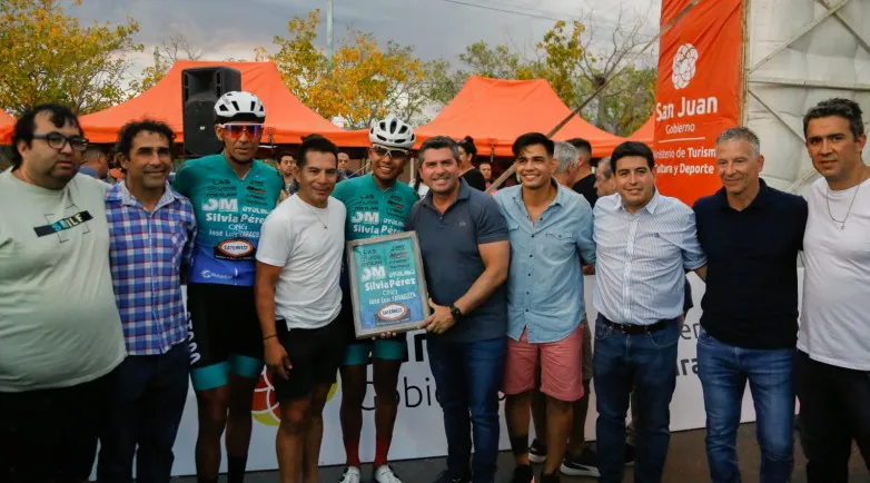 c2b8ee0795a5915998dede21859e1715_L