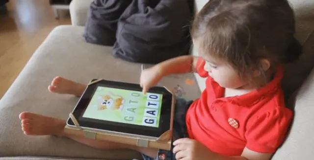 Niña Ipad