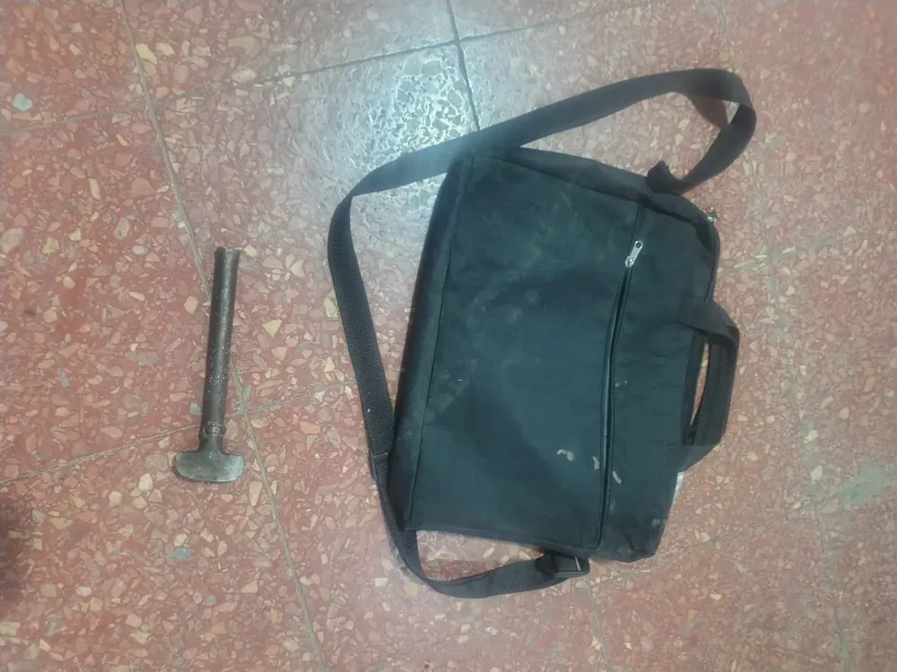 Bolso y caño