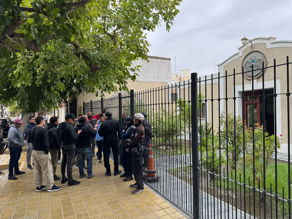 b66292cf-d8d3-4015-a061-2e9a8834d401