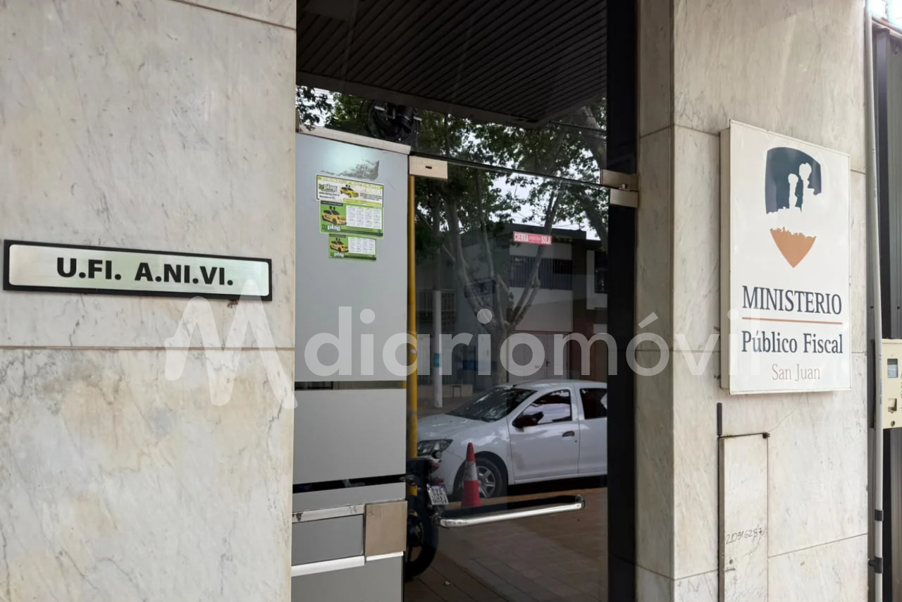 UFI ANIVI  (4)