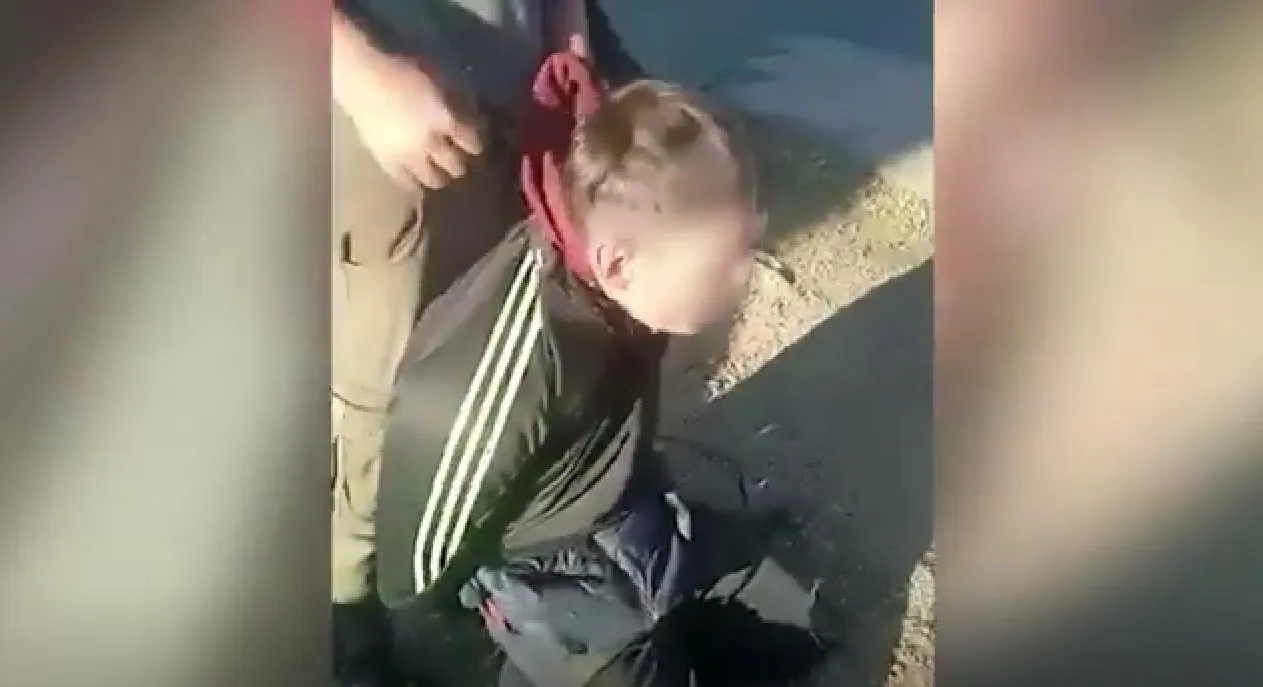 LADRÓN ATADO 27272