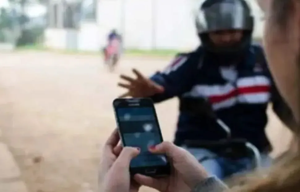 Motochorro robo celular