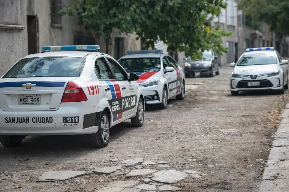 8d8486ea-f3d9-4c05-a68a-ef2d5ceff4cb