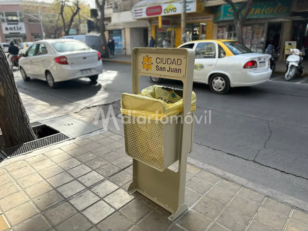 30676940-22ab-42ff-b7b2-0b8835515e32