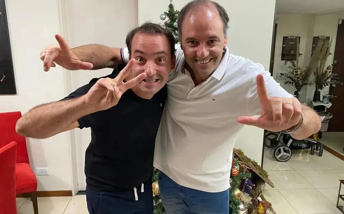Hermanos Adornis