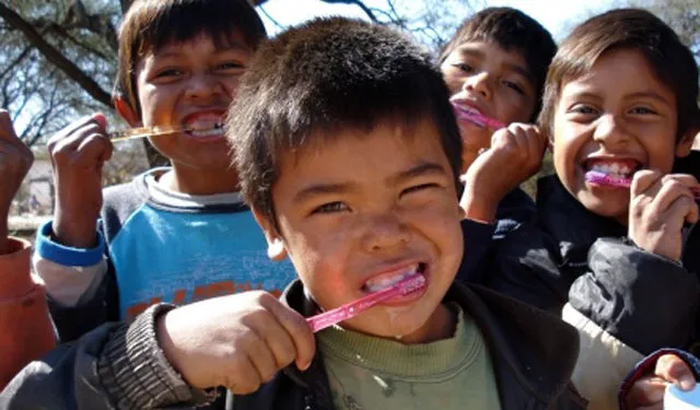 NinosCepillosDientes-11012016-640x375