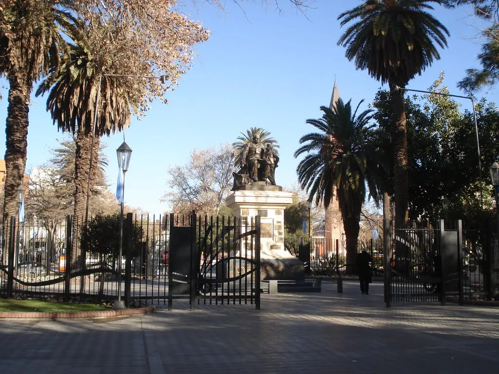 plaza con sol invierno