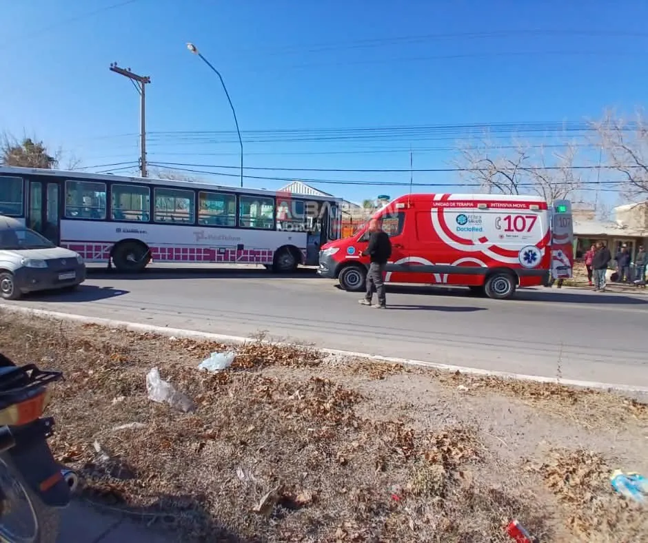 colectivo ambulancia albardón noticias