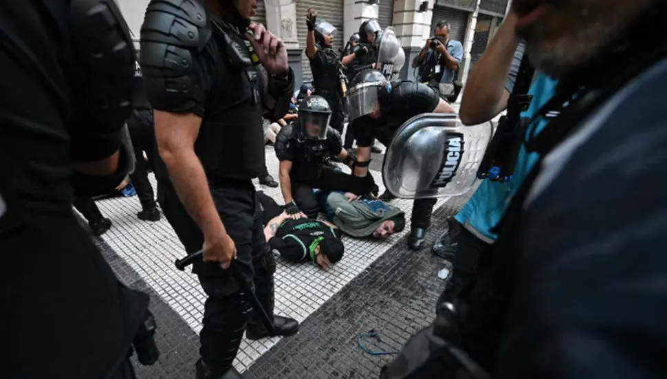 Detenidos manifestantes Congreso