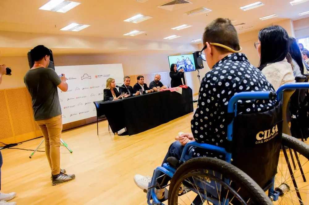 WhatsApp Image 2025-10-21 at 09.29.43